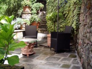 A garden outside Mulino del XVII secolo