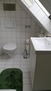Bathroom sa Hotel Neuner