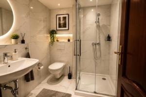 Bilik mandi di Hotel Kennedy +12 gambar