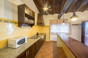 Kuchnia lub aneks kuchenny w obiekcie Casa Rural Villa Mara