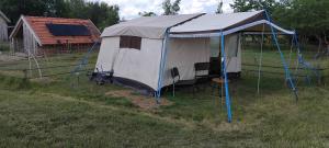 a tent in the middle of a field at DDR Klapfix Camptourist in Sandau