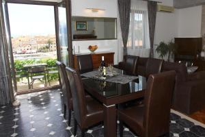 Hrvatska, POSTIRA, Apartments Romana