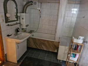 Noclegi Góromania tesisinde bir banyo +51 fotoğraf