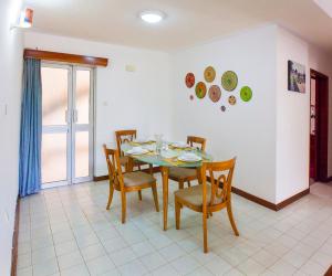 Foto da galeria de Golf Course Apartments em Kampala