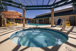 Piscina a Hotel Moab Downtown o a prop
