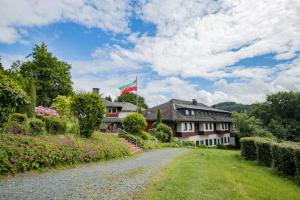 Vrt ispred objekta Panorama Hotel Winterberg