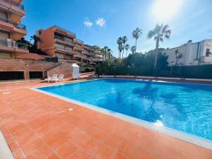 a swimming pool in the middle of a building at Suite Semeria 129 - Sanremo in Sanremo