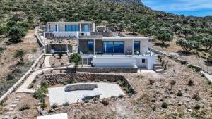an aerial view of a house at Villa Elliopetra - Adults Only in Vasilikí
