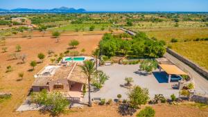 an aerial view of a house with a yard at Son Morro in Santa Margalida