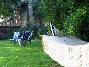 Aed väljaspool majutusasutust Guest House in Monferrato with Wine Tasting