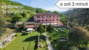 an aerial view of a house and a garden at B&B Mosca Bianca in Ascoli Piceno