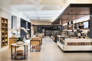 a store with aasteryasteryasteryasteryasteryasteryasteryasteryasteryasteryasteryastery at Hyatt Regency Orlando in Orlando