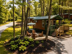 O grădină în afara Quechee Pine Valley Campground
