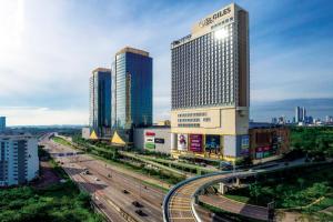 a city with many tall buildings and a highway at Trellis Residence by RR JBcity in Johor Bahru