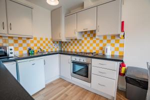 Gallery image of Modern 4-Bed Near Limerick City Campus & Shops in Limerick