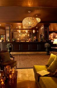 Posezení v ubytování Hôtel Carlton Lille