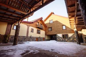 Budova, kde se penzion – hostinec nachází