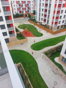 an aerial view of a courtyard in a apartment building at Urban Modern Apartment - AFI Arad in Arad