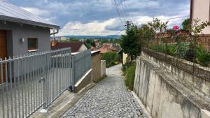 Nespecifikovaný výhled na hory nebo výhled na hory při pohledu z apartmánu