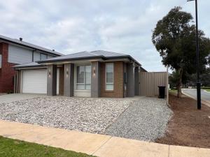 Gallery image of PONZ Lake Retreat - Nagambie in Nagambie