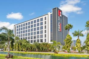 a rendering of the trump international hotel las vegas at Fiesta Inn Express Cancún Cumbres in Cancún