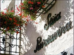 Majutusasutuses Poschiavo Suisse Hotel & Traditional Fondue Stube olev sertifikaat, autasu, silt või muu dokument
