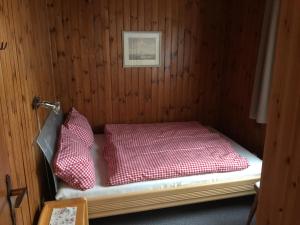 Łóżko lub łóżka w pokoju w obiekcie Haus Serena oben