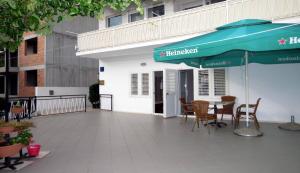 Balkón nebo terasa v ubytování Apartments Ćorluka