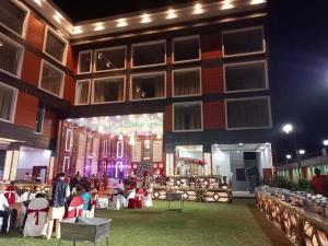 a view of the banquet hall at the hotel at Hotel SS Grand in Lucknow