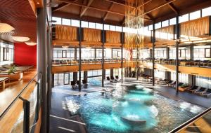 Басейн в Asia Hotel & Spa Leoben або поблизу