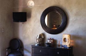 TV a/nebo společenská místnost v ubytování B&B Val D'azur
