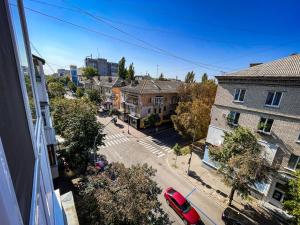 an overhead view of a city street with buildings at Апартаменти ТЦ Галактика in Kremenchuk