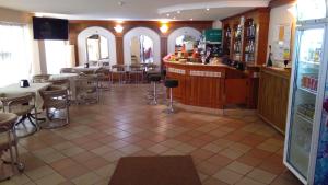 Lounge nebo bar v ubytování Hotel Glenn
