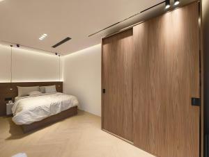 Photo inspiration: Picture Idea: Ultra Luxury Studio Apartment Dubai Updated Prices 2026