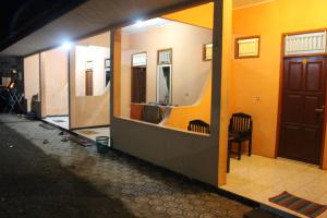 Foto dalla galleria di Hotel Putra Sindang Asih a Batukaras