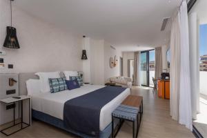 Krevet ili kreveti u jedinici u objektu Hotel Lima - Adults Recommended Još 65 fotografija