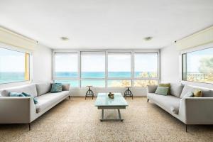 Gallery image of Cliffside Rustic & Charming Villa By Feelhome in Bet Yannay