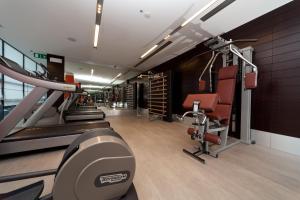 Posilňovňa alebo fitness centrum v ubytovaní RMH MODENA DES ARTS