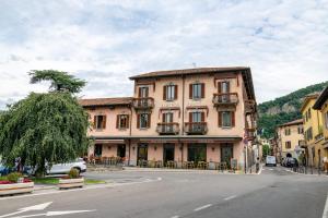 a building on the side of a street at Albergo Canzo in Canzo