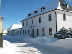 Reiterhof & Pension Lienemann בחורף