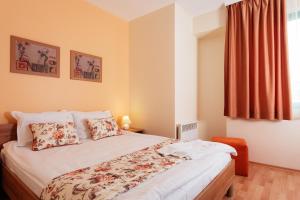 Ένα ή περισσότερα κρεβάτια σε δωμάτιο στο Bright House