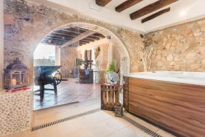 Fotografie z fotogalerie ubytování Masia Can Canyes & Spa v destinaci San Lorenzo de Hortóns