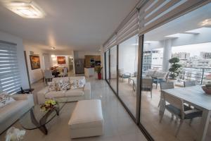 Et opholdsområde på Skylight Megaron