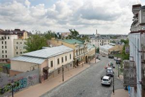 Afbeelding uit fotogalerij van Podil Apart Kontraktova ploshcha Андріївський узвіз Center in Kiev