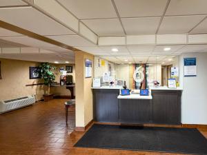 a waiting room with a counter in a hospital at Motel 6 Stafford VA Quantico in Stafford