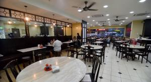 Restaurace v ubytování Pantai Inn Kota Kinabalu