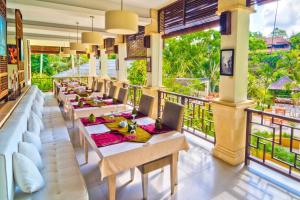 Restaurant o un lloc per menjar a Labak River Hotel by EPS