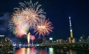 a fireworks display in a city with the sky at -Park Higashiueno301- 4-minute walk from Ueno Station in Tokyo