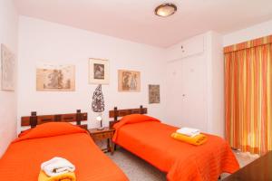 Posteľ alebo postele v izbe v ubytovaní Bahia 57 Apartments Casasol