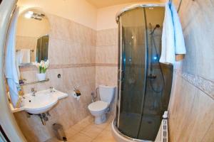 Łazienka w obiekcie Victoria Rooms